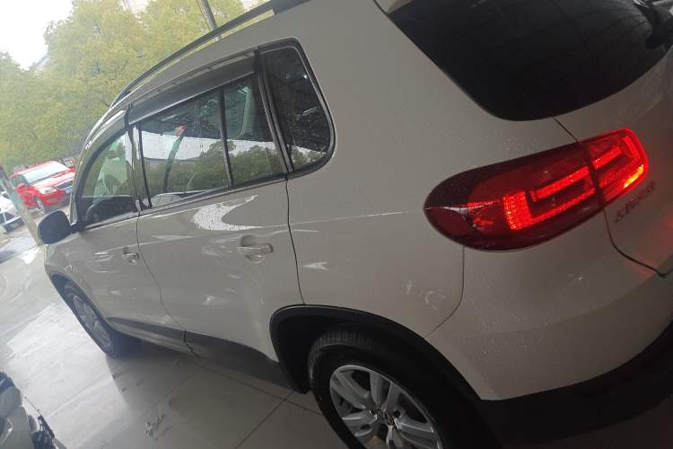 Used Volkswagen Tiguan 2016 300TSI Automatic Two-Wheel Drive Trend Edition Left Side