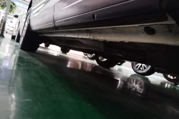 Used Volkswagen Tiguan 2016 280TSI Automatic Two-Wheel-Drive Silk Road Style Edition Left Side Sill