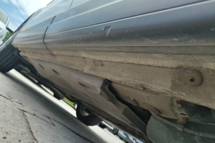Used Volkswagen Tiguan 2016 300TSI Automatic All-Wheel Drive Fashion Vision Edition Left Side Sill