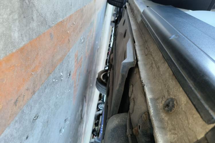 Used Volkswagen Tiguan 2016 300TSI Automatic All-Wheel Drive Fashion Vision Edition Left Side Sill