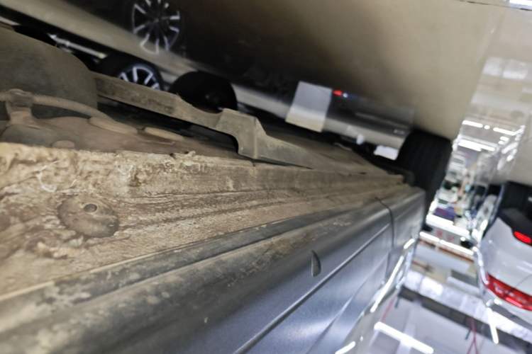 Used Volkswagen Tiguan 2016 280TSI Automatic Two-Wheel Drive Silk Road Comfort Edition Left Side Sill