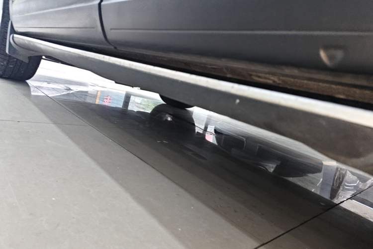 Used Volkswagen Tiguan 2016 280TSI Automatic Two-Wheel-Drive Silk Road Style Edition Left Side Sill