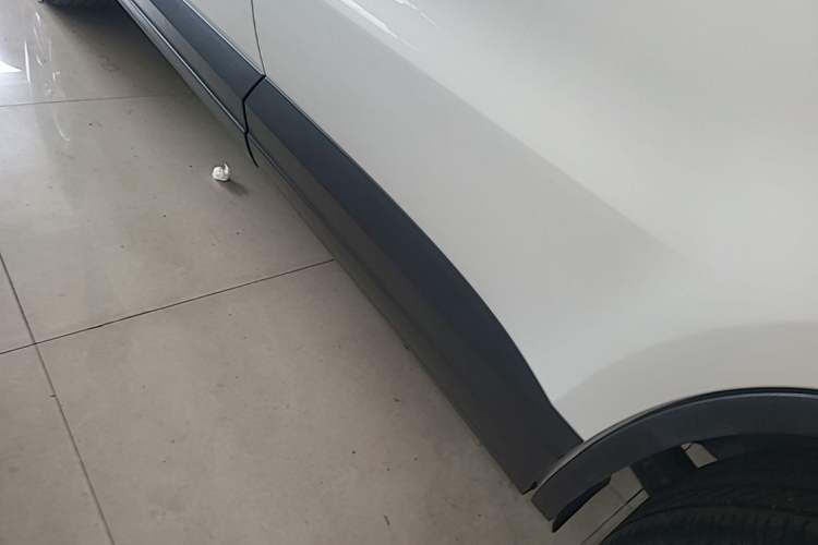 Used Volkswagen Tiguan 2016 280TSI Automatic Two-Wheel-Drive Silk Road Style Edition Left Side Sill