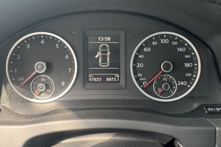 Used Volkswagen Tiguan 2016 300TSI Automatic All-Wheel Drive Fashion Vision Edition Odometer Close Up