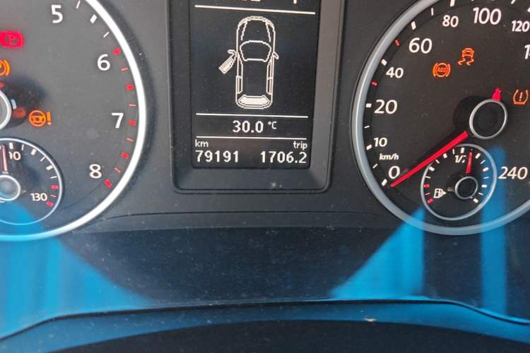 Used Volkswagen Tiguan 2016 280TSI Automatic Two-Wheel Drive Silk Road Comfort Edition Odometer Close Up