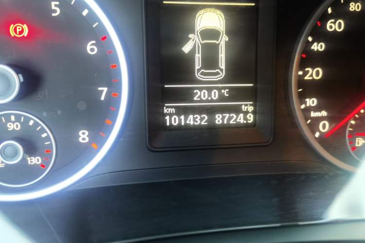 Used Volkswagen Tiguan 2016 280TSI Automatic Two-Wheel Drive Silk Road Comfort Edition Odometer Close Up