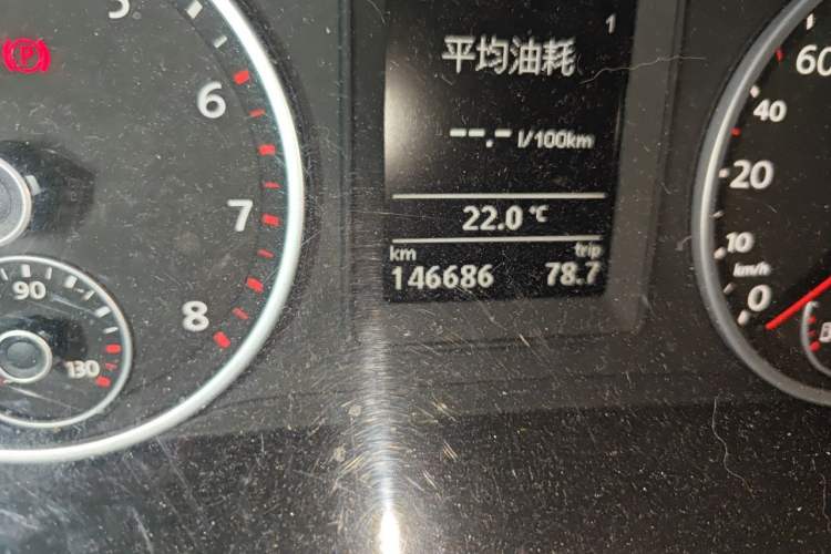 Used Volkswagen Tiguan 2016 280TSI Automatic Two-Wheel-Drive Silk Road Style Edition Odometer Close Up