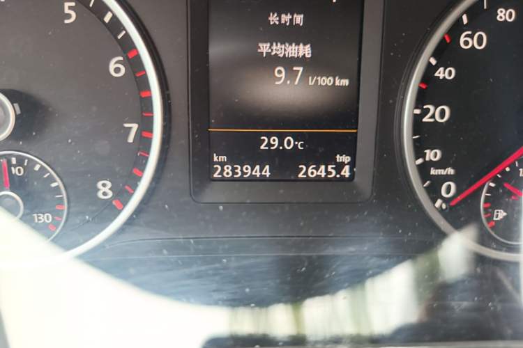 Used Volkswagen Tiguan 2016 300TSI Automatic All-Wheel Drive Luxury Edition Odometer Close Up