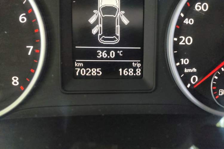 Used Volkswagen Tiguan 2016 280TSI Automatic Two-Wheel-Drive Silk Road Style Edition Odometer Close Up