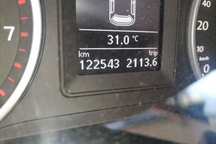 Used Volkswagen Tiguan 2016 280TSI Automatic Two-Wheel-Drive Silk Road Style Edition Odometer Close Up
