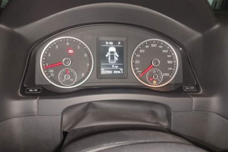 Used Volkswagen Tiguan 2016 280TSI Automatic Two-Wheel Drive Silk Road Comfort Edition Odometer Close Up