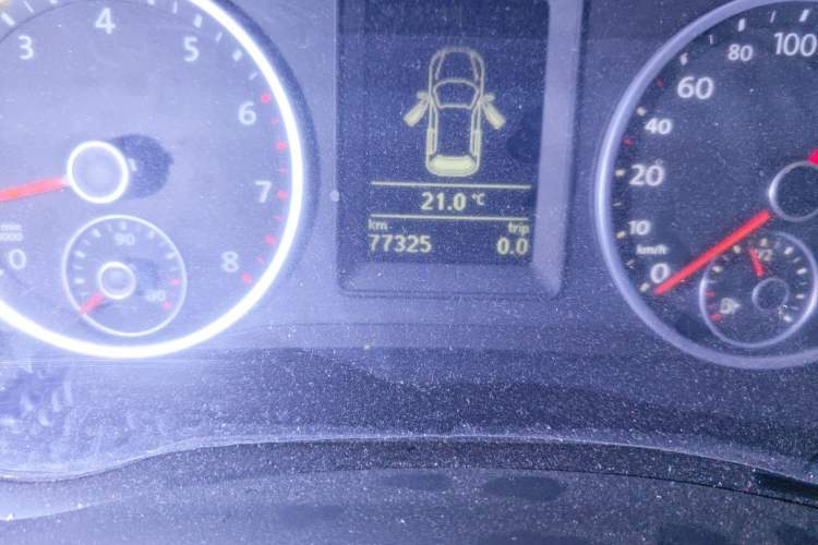Used Volkswagen Tiguan 2016 300TSI Automatic All-Wheel Drive Fashion Vision Edition Odometer Close Up
