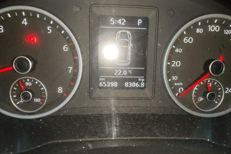 Used Volkswagen Tiguan 2016 280TSI Automatic Two-Wheel-Drive Silk Road Style Edition Odometer Close Up
