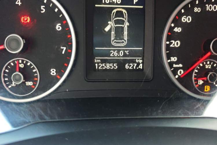 Used Volkswagen Tiguan 2016 280TSI Automatic Two-Wheel Drive Silk Road Comfort Edition Odometer Close Up