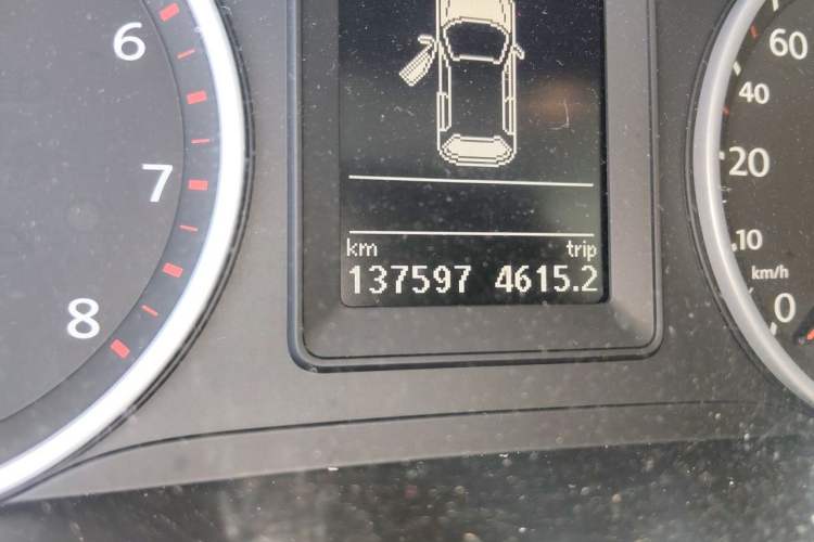 Used Volkswagen Tiguan 2016 280TSI Automatic Two-Wheel Drive Silk Road Comfort Edition Odometer Close Up