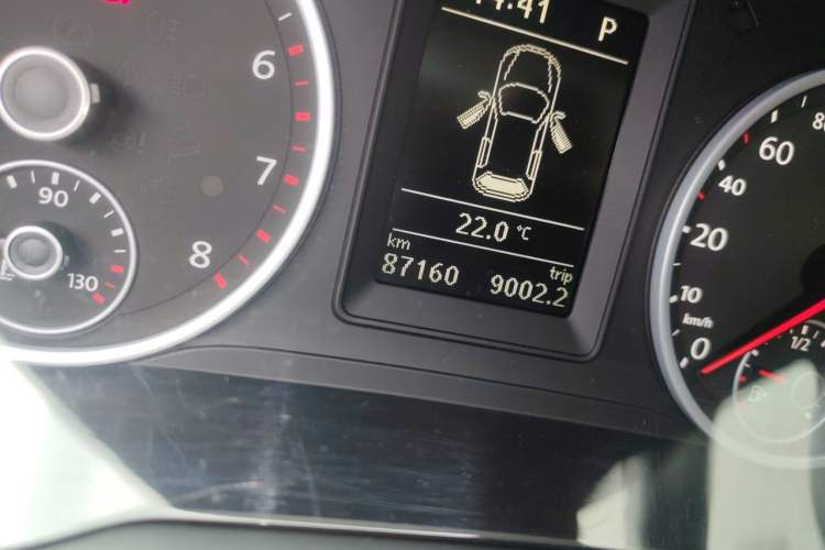 Used Volkswagen Tiguan 2016 300TSI Automatic Two-Wheel Drive Comfort Edition Odometer Close Up