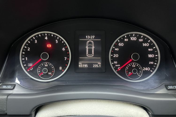 Used Volkswagen Tiguan 2016 280TSI Automatic Two-Wheel-Drive Silk Road Style Edition Odometer Close Up