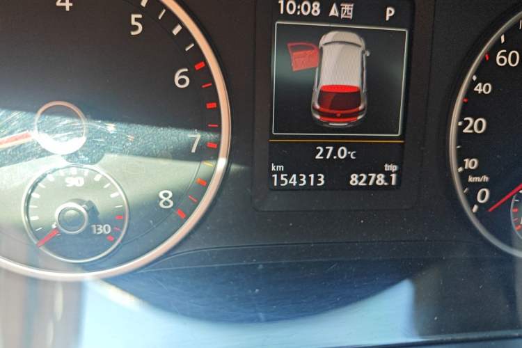 Used Volkswagen Tiguan 2016 330TSI Automatic All-Wheel-Drive Flagship Edition Odometer Close Up