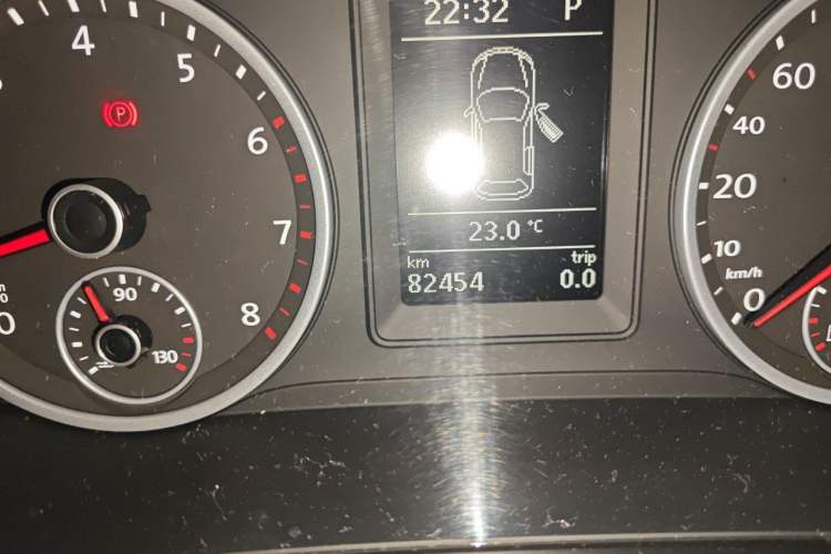 Used Volkswagen Tiguan 2016 280TSI Automatic Two-Wheel-Drive Silk Road Style Edition Odometer Close Up