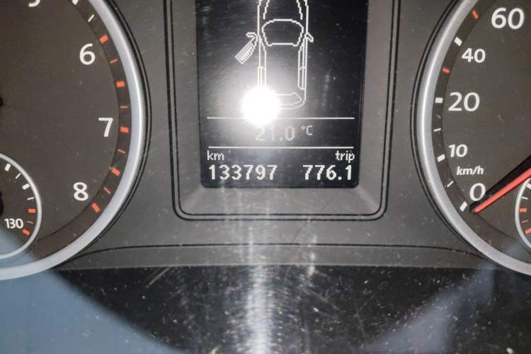 Used Volkswagen Tiguan 2016 280TSI Automatic Two-Wheel-Drive Silk Road Style Edition Odometer Close Up
