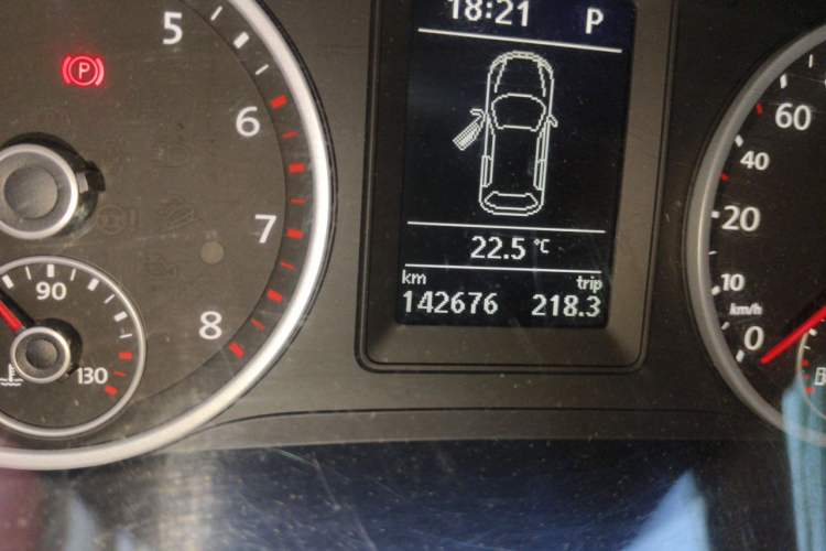 Used Volkswagen Tiguan 2016 300TSI Automatic Two-Wheel Drive Comfort Edition Odometer Close Up