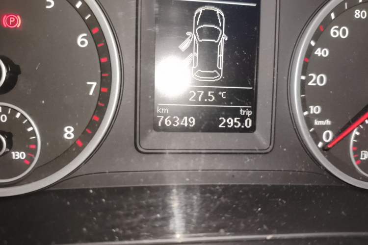 Used Volkswagen Tiguan 2016 280TSI Automatic Two-Wheel Drive Silk Road Comfort Edition Odometer Close Up