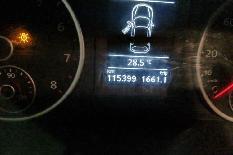Used Volkswagen Tiguan 2016 300TSI Automatic Two-Wheel Drive Trend Edition Odometer Close Up