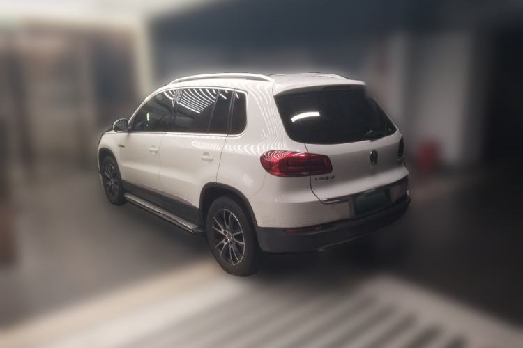 Used Volkswagen Tiguan 2016 300TSI Automatic All-Wheel Drive Luxury Edition Rear Left 45 Deg