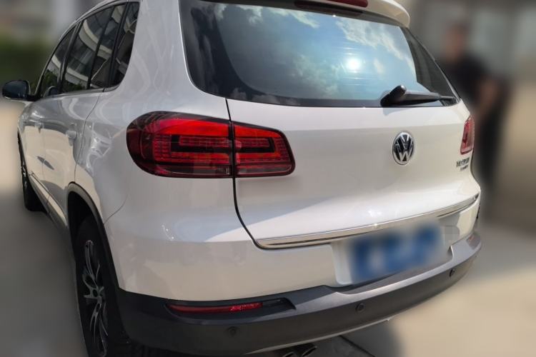 Used Volkswagen Tiguan 2016 300TSI Automatic All-Wheel Drive Luxury Edition Rear Left 45 Deg