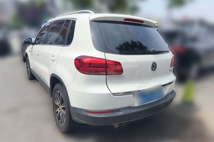 Used Volkswagen Tiguan 2016 300TSI Automatic All-Wheel Drive Luxury Edition Rear Left 45 Deg