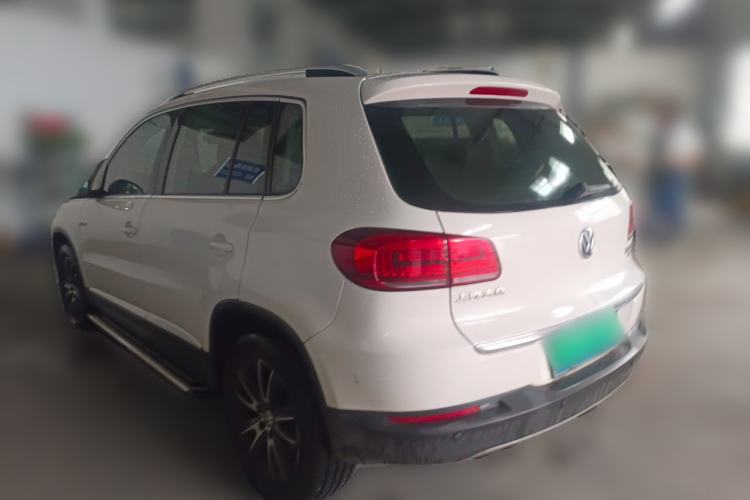 Used Volkswagen Tiguan 2016 300TSI Automatic All-Wheel Drive Luxury Edition Rear Left 45 Deg