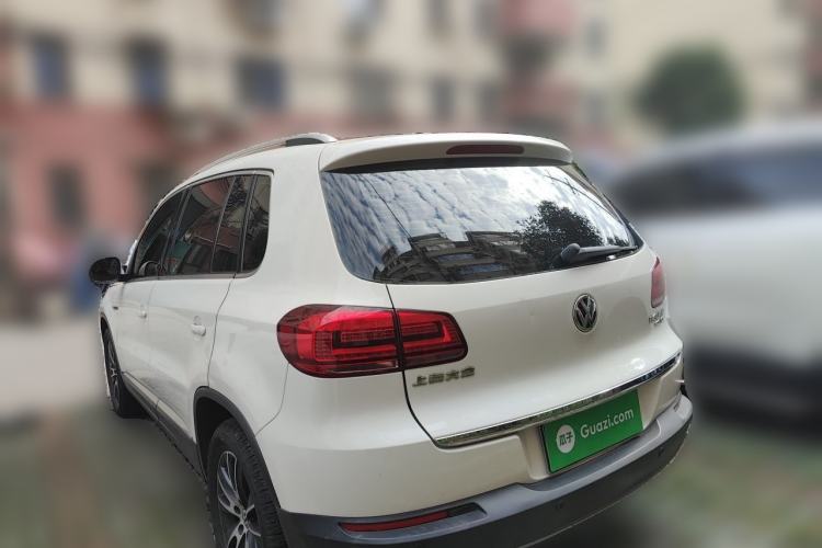 Used Volkswagen Tiguan 2016 300TSI Automatic All-Wheel Drive Luxury Edition Rear Left 45 Deg