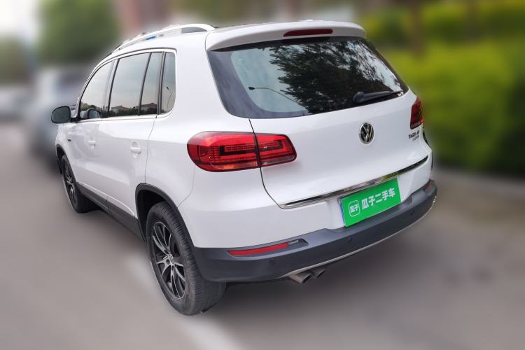Used Volkswagen Tiguan 2016 330TSI Automatic All-Wheel Drive Luxury Edition Rear Left 45 Deg