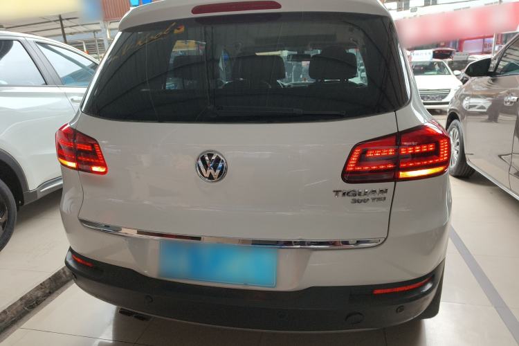 Used Volkswagen Tiguan 2016 300TSI Automatic All-Wheel Drive Luxury Edition Rear