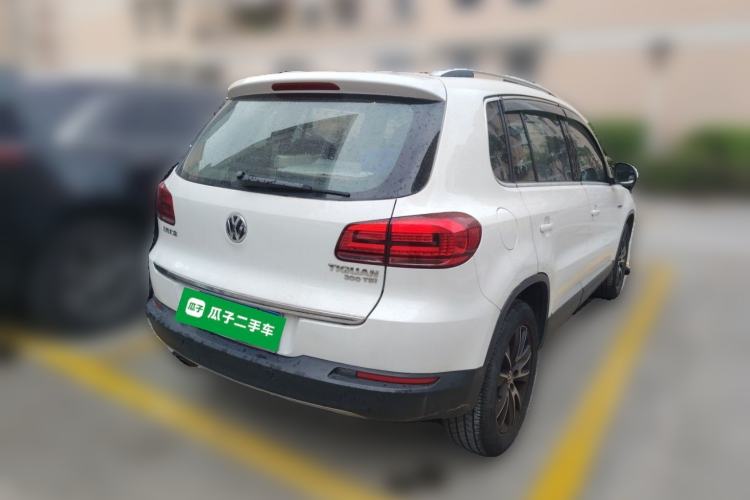 Used Volkswagen Tiguan 2016 300TSI Automatic All-Wheel Drive Luxury Edition Rear Right 45 Deg