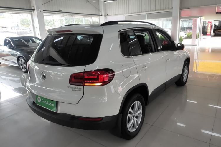 Used Volkswagen Tiguan 2016 300TSI Automatic Two-Wheel Drive Trend Edition Rear Right 45 Deg