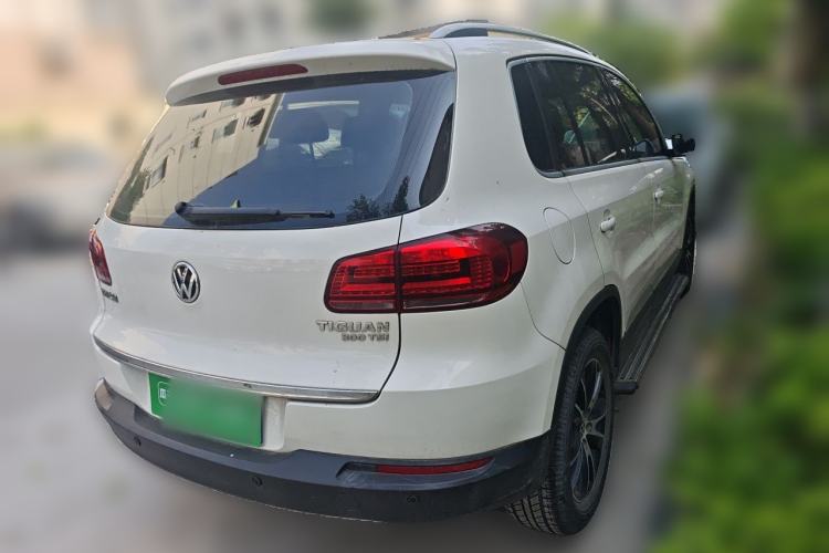 Used Volkswagen Tiguan 2016 300TSI Automatic Two-Wheel Drive Luxury Edition Rear Right 45 Deg