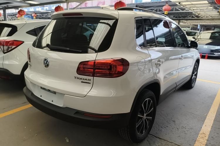 Used Volkswagen Tiguan 2016 300TSI Automatic All-Wheel Drive Fashion Vision Edition Rear Right 45 Deg