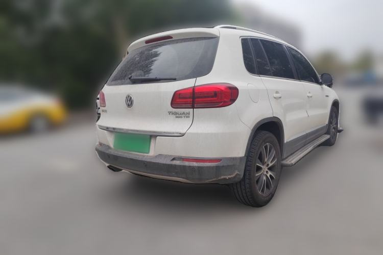 Used Volkswagen Tiguan 2016 300TSI Automatic All-Wheel Drive Luxury Edition Rear Right 45 Deg