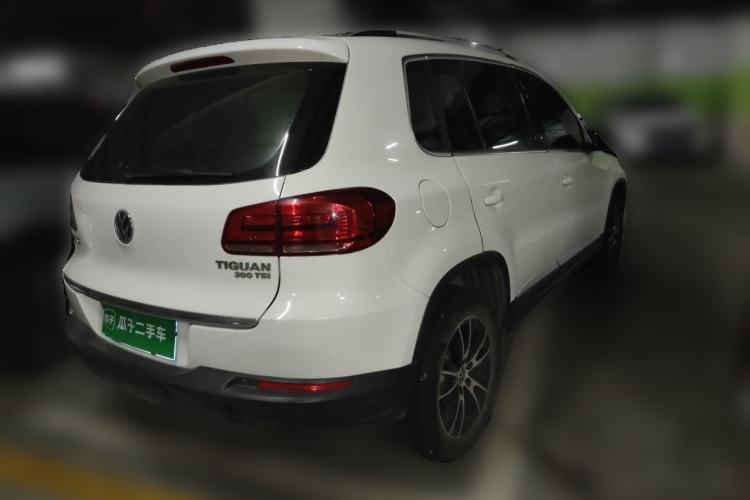 Used Volkswagen Tiguan 2016 300TSI Automatic Two-Wheel Drive Luxury Edition Rear Right 45 Deg