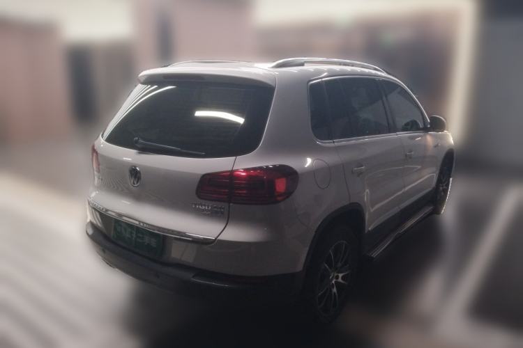 Used Volkswagen Tiguan 2016 300TSI Automatic All-Wheel Drive Luxury Edition Rear Right 45 Deg