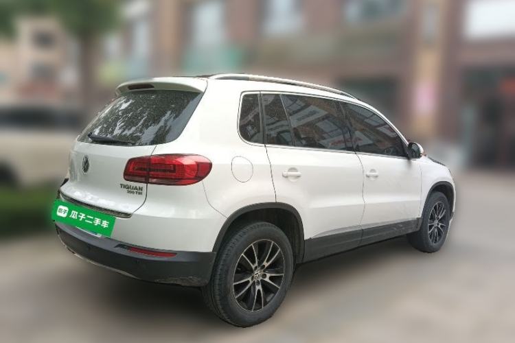 Used Volkswagen Tiguan 2016 300TSI Automatic Two-Wheel Drive Luxury Edition Rear Right 45 Deg