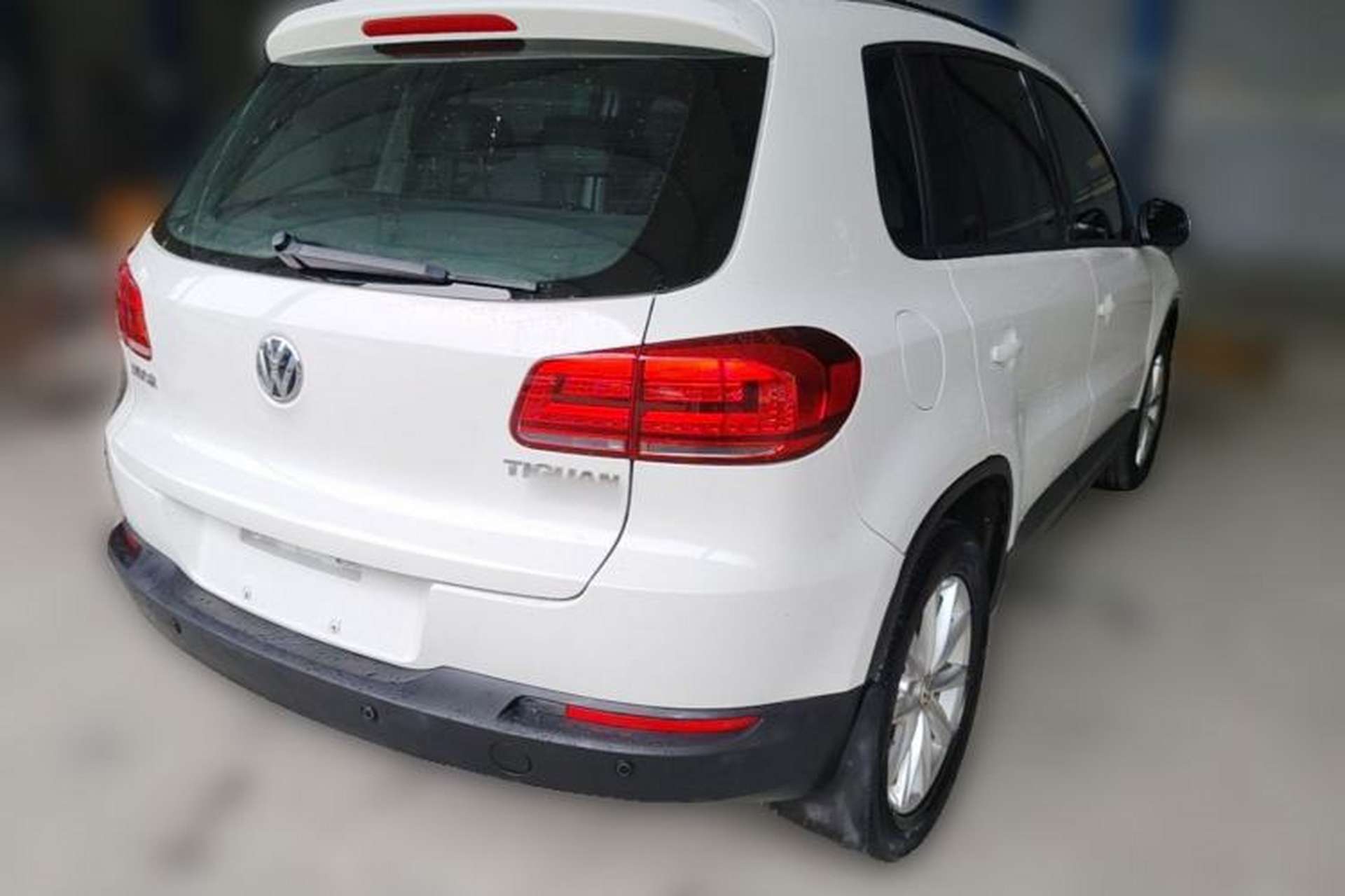 Used Volkswagen Tiguan 2016 280TSI Automatic Two-Wheel-Drive Silk Road Style Edition Rear Right 45 Deg