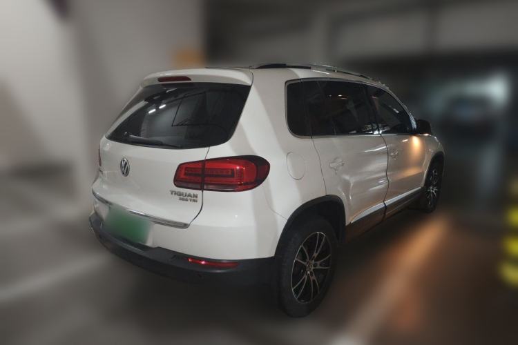 Used Volkswagen Tiguan 2016 300TSI Automatic Two-Wheel Drive Luxury Edition Rear Right 45 Deg
