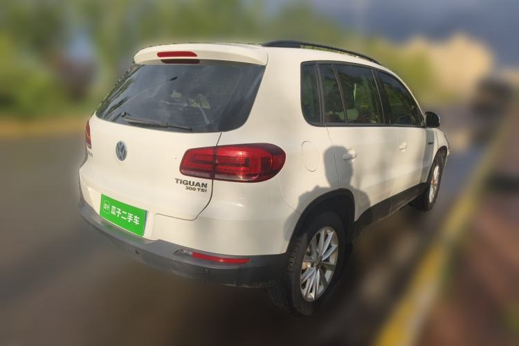Used Volkswagen Tiguan 2016 300TSI Automatic All-Wheel Drive Fashion Vision Edition Rear Right 45 Deg