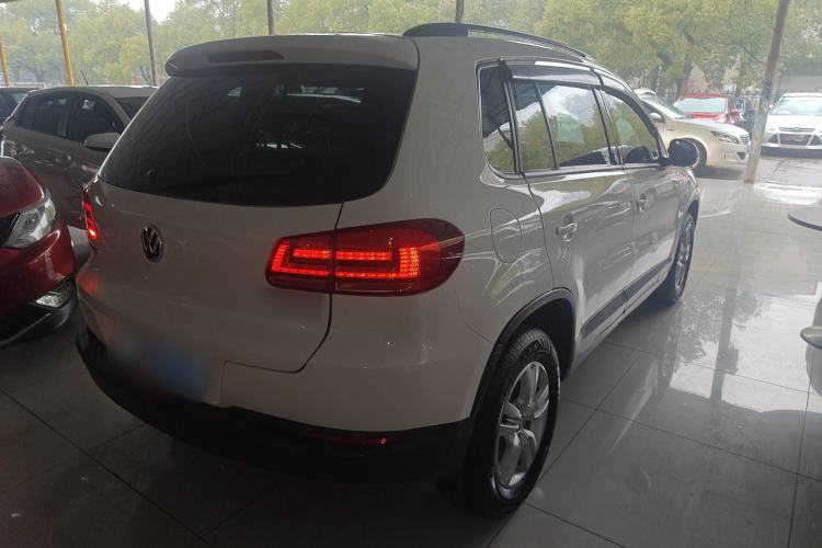 Used Volkswagen Tiguan 2016 300TSI Automatic Two-Wheel Drive Trend Edition Rear Right 45 Deg