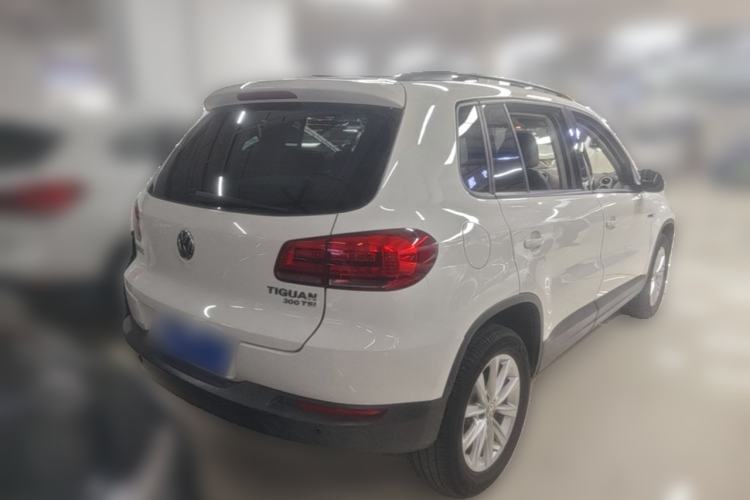 Used Volkswagen Tiguan 2016 300TSI Automatic All-Wheel Drive Fashion Vision Edition Rear Right 45 Deg