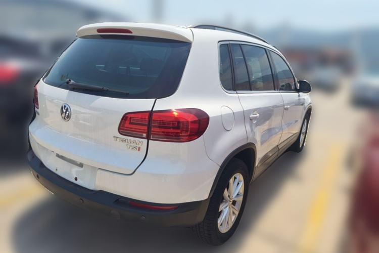 Used Volkswagen Tiguan 2016 300TSI Automatic All-Wheel Drive Fashion Vision Edition Rear Right 45 Deg