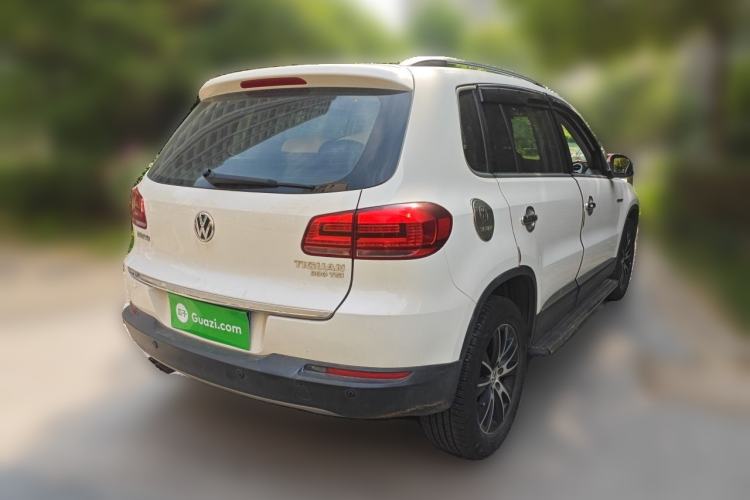 Used Volkswagen Tiguan 2016 300TSI Automatic All-Wheel Drive Luxury Edition Rear Right 45 Deg