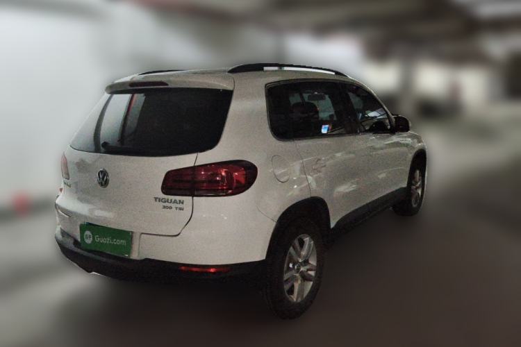 Used Volkswagen Tiguan 2016 300TSI Automatic Two-Wheel Drive Trend Edition Rear Right 45 Deg